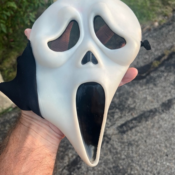 Vintage Ghostface Scream Mask Marked Easter Unlimited No Hood Halloween 1990S - Picture 10 of 10